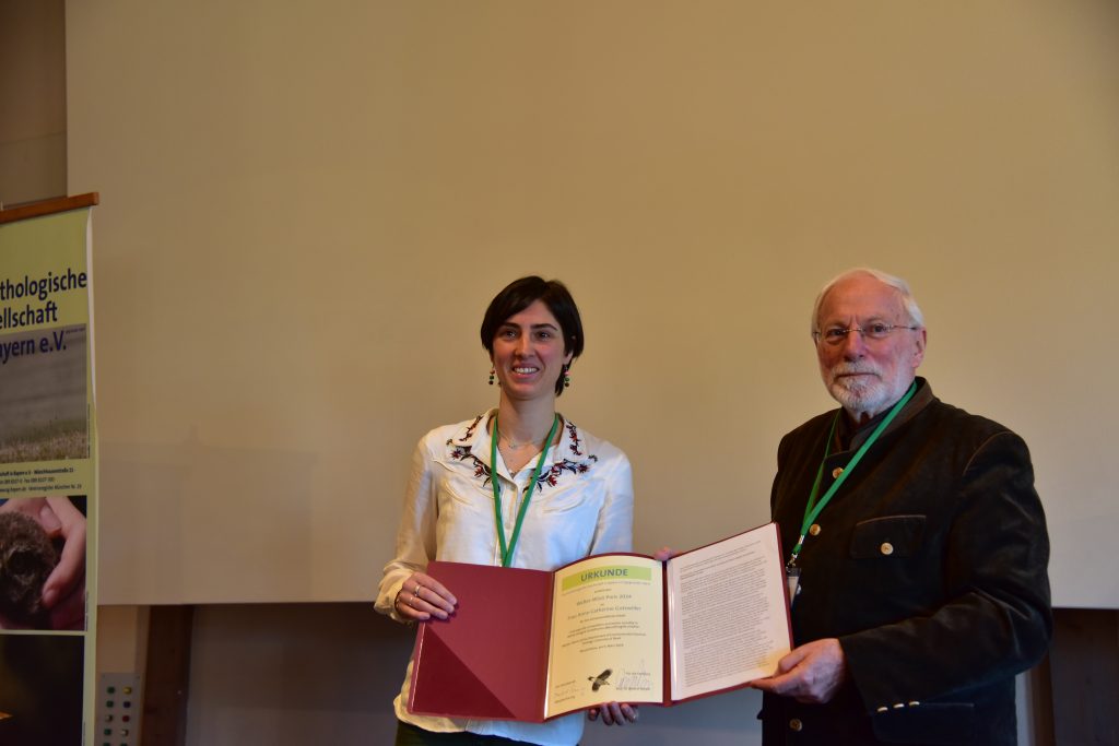 Anne-Cathérine Gutzwiller und Manfred Siering bei der Verleihung des Walter-Wüst-Preises, März 2024 (Foto: B. Pooth)